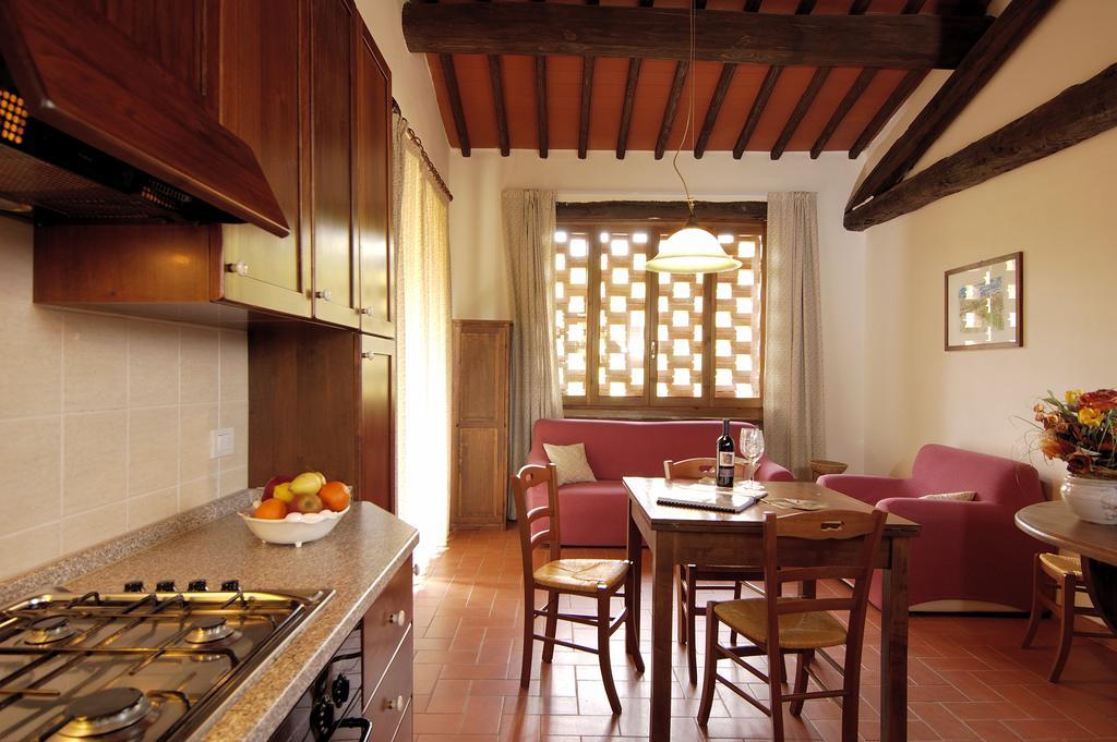 Agriturismo Castello Di Querceto Lucolena in Chianti Pokój zdjęcie
